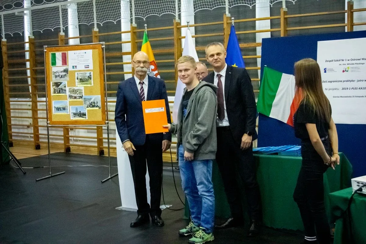 Konferencja podsumowująca projekt "Dziś zagraniczna praktyka - jutro własna firma" (zdjęcia)