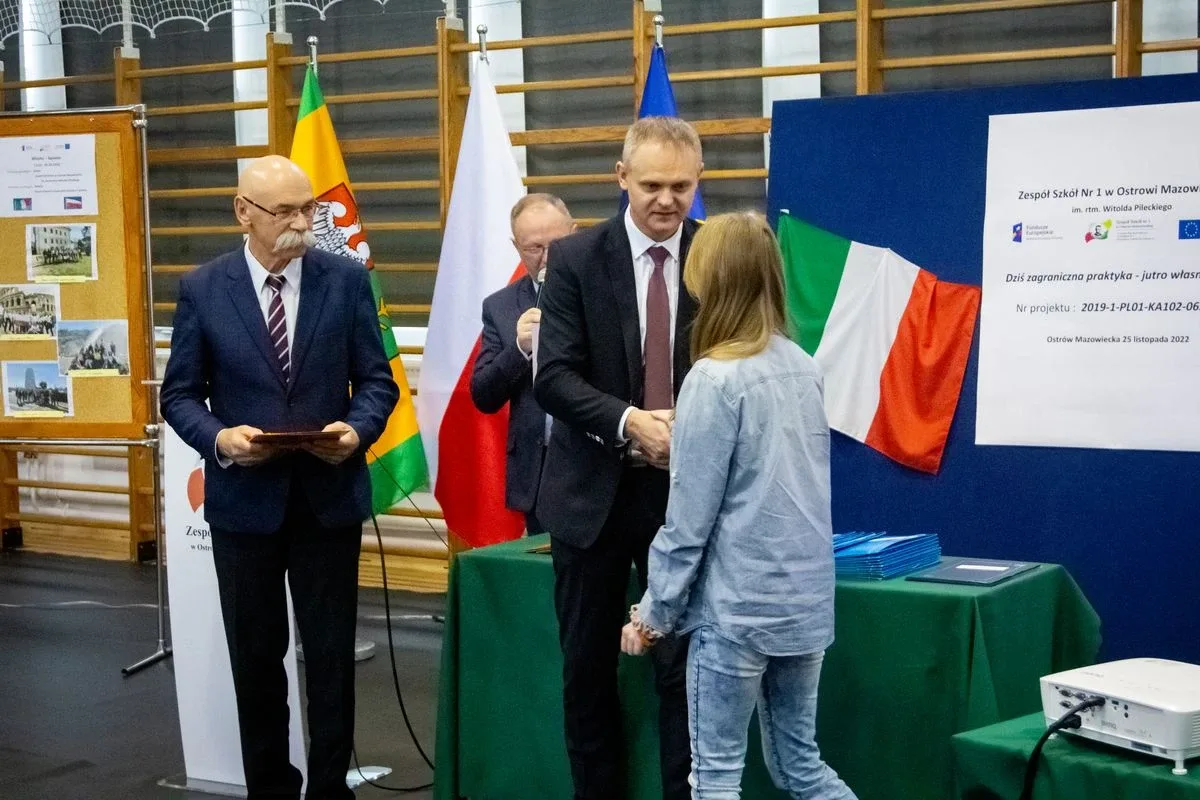 Konferencja podsumowująca projekt "Dziś zagraniczna praktyka - jutro własna firma" (zdjęcia)