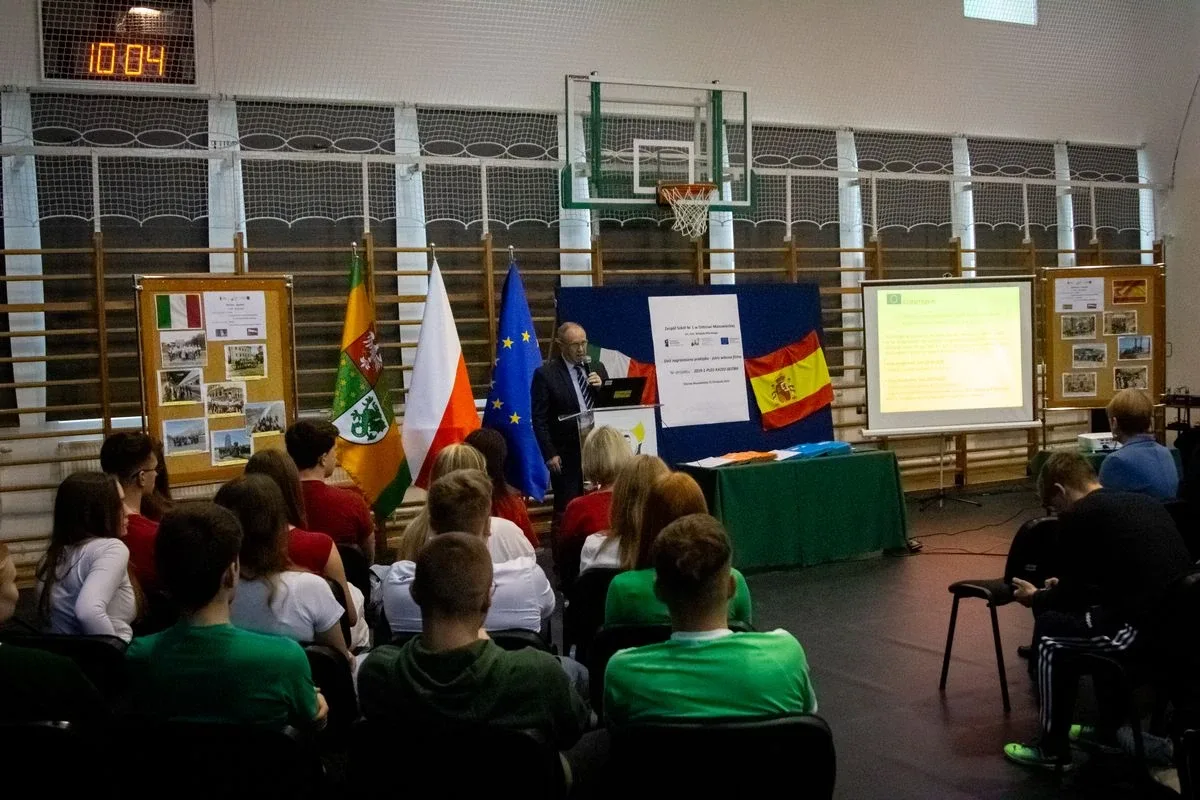 Konferencja podsumowująca projekt "Dziś zagraniczna praktyka - jutro własna firma" (zdjęcia)