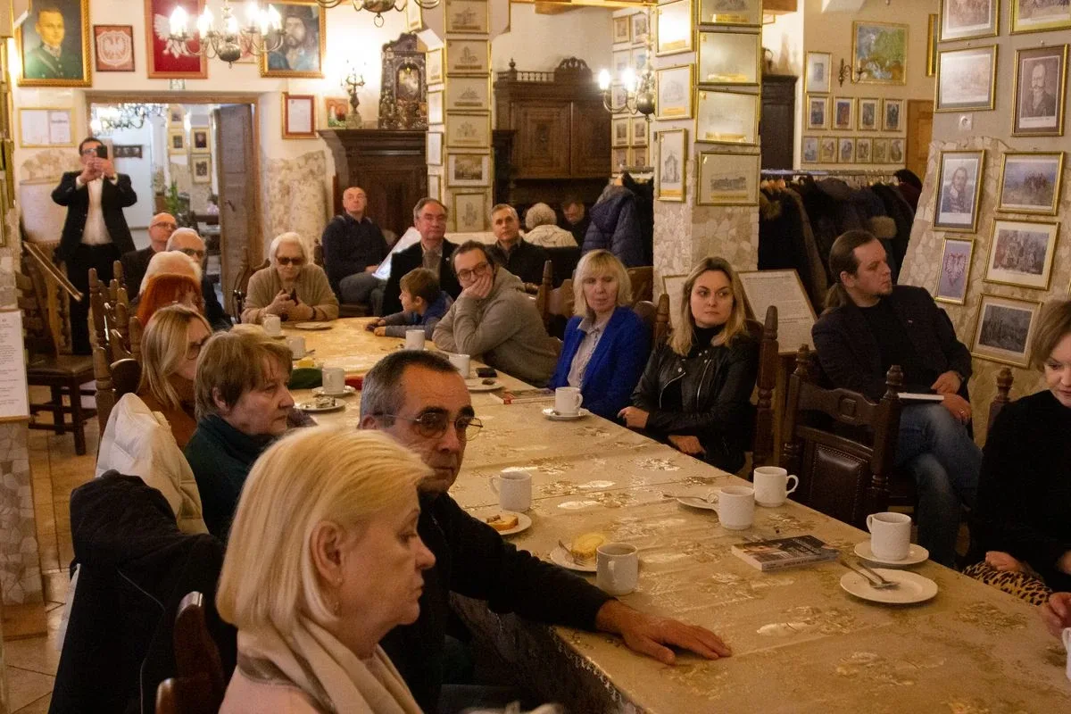 Otwarcie wystawy pt. "300 obrazów Napoleona Ordy" i wykład z ks. Tadueszem Isakowiczem-Zaleskim w Muzeum Kresów i Ziemi Ostrowskiej (zdjęcia, wideo)