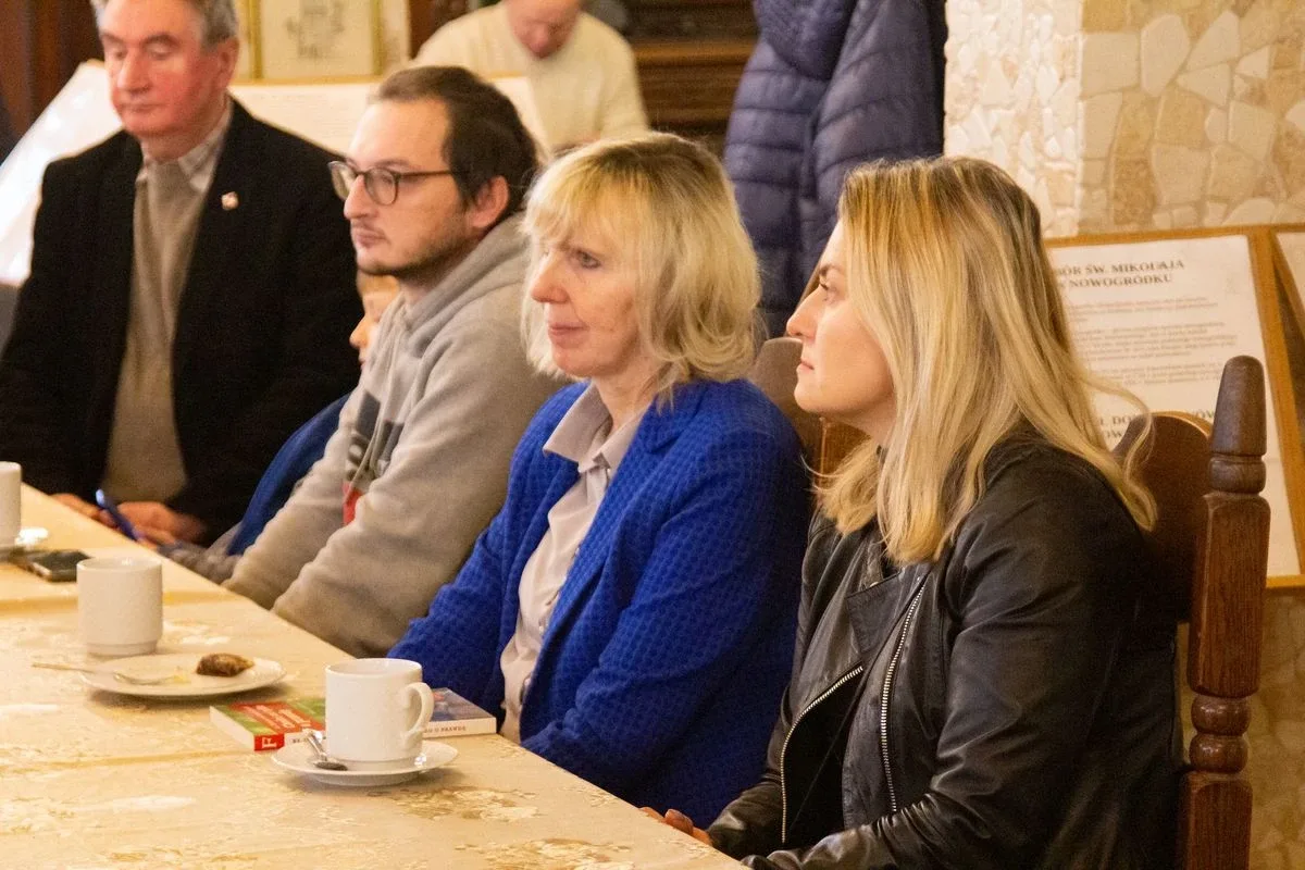 Otwarcie wystawy pt. "300 obrazów Napoleona Ordy" i wykład z ks. Tadueszem Isakowiczem-Zaleskim w Muzeum Kresów i Ziemi Ostrowskiej (zdjęcia, wideo)