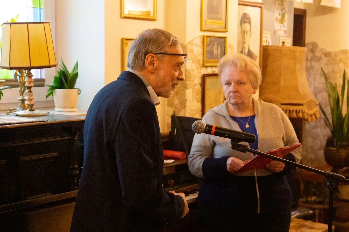 Otwarcie wystawy pt. "300 obrazów Napoleona Ordy" i wykład z ks. Tadueszem Isakowiczem-Zaleskim w Muzeum Kresów i Ziemi Ostrowskiej (zdjęcia, wideo)