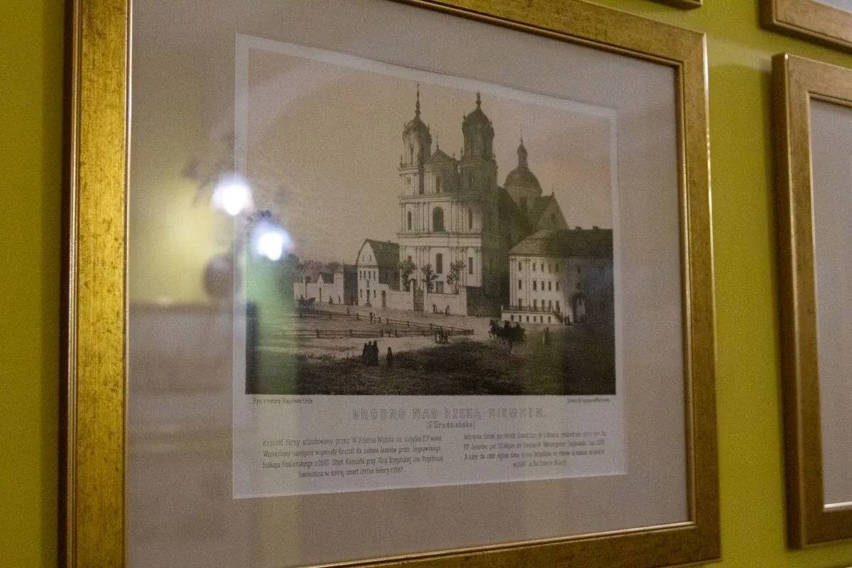 Otwarcie wystawy pt. "300 obrazów Napoleona Ordy" i wykład z ks. Tadueszem Isakowiczem-Zaleskim w Muzeum Kresów i Ziemi Ostrowskiej (zdjęcia, wideo)