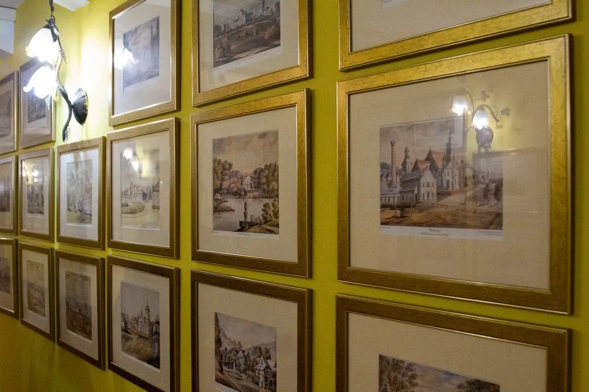 Otwarcie wystawy pt. "300 obrazów Napoleona Ordy" i wykład z ks. Tadueszem Isakowiczem-Zaleskim w Muzeum Kresów i Ziemi Ostrowskiej (zdjęcia, wideo)