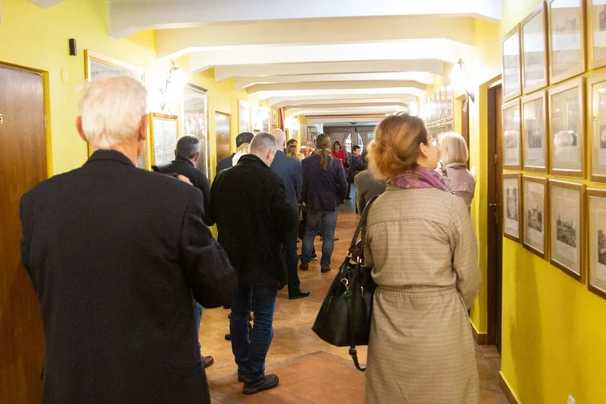 Otwarcie wystawy pt. "300 obrazów Napoleona Ordy" i wykład z ks. Tadueszem Isakowiczem-Zaleskim w Muzeum Kresów i Ziemi Ostrowskiej (zdjęcia, wideo)