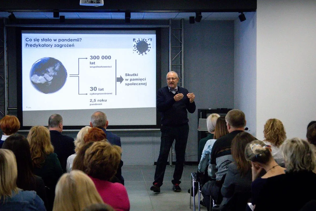 Konferencja pt. "Uwolnij się. Bądź sobą!" w Starej Elektrowni (zdjęcia)