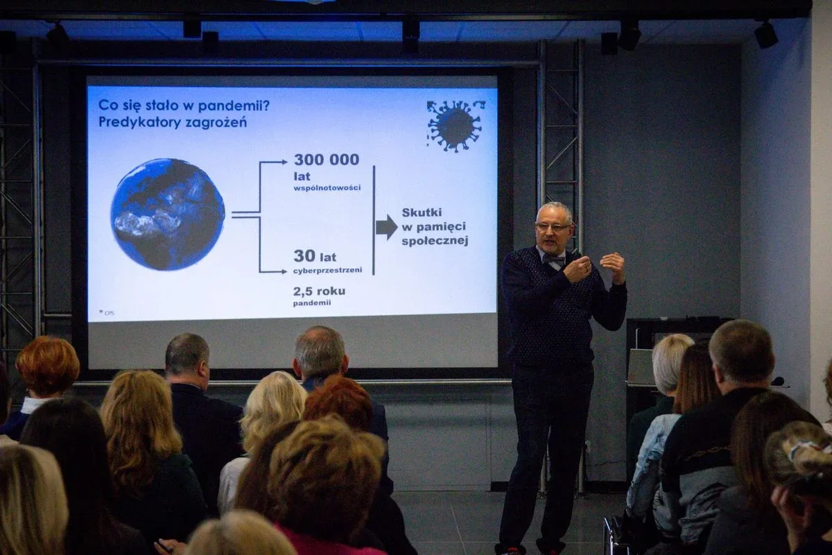 Konferencja pt. "Uwolnij się. Bądź sobą!" w Starej Elektrowni (zdjęcia)