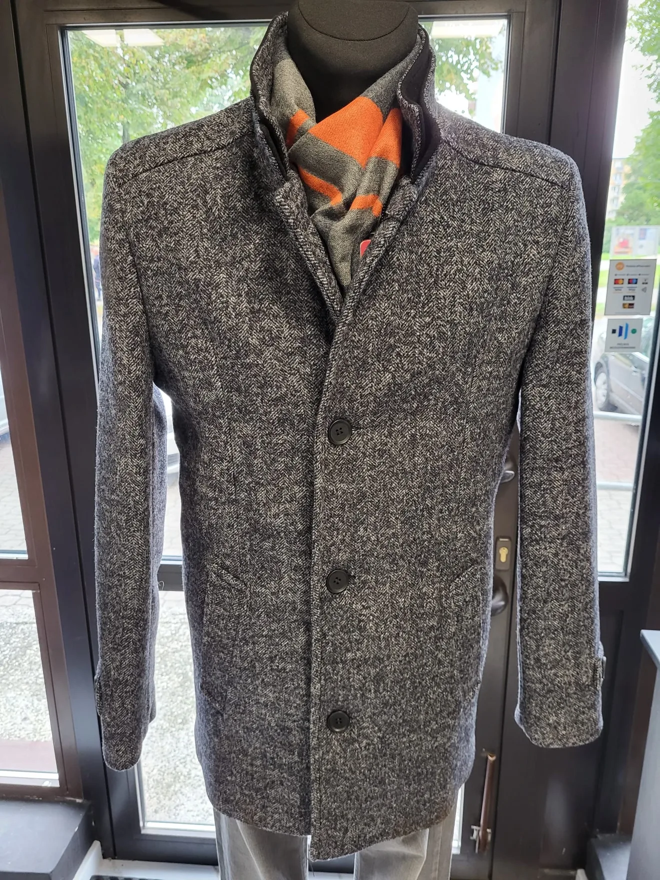 Sklep Elegant zaprasza wszystkich Panów po elegancką odzież oraz obuwie (zdjęcia)
