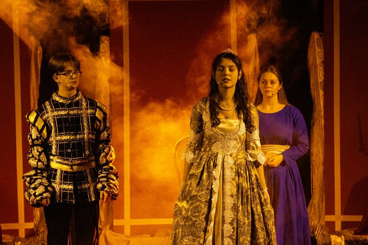 Spektakl teatralny pt. "Do hymnu powstań" odbył się w Ostrowi Mazowieckiej w Narodowy Dzień Niepodległości (zdjęcia)