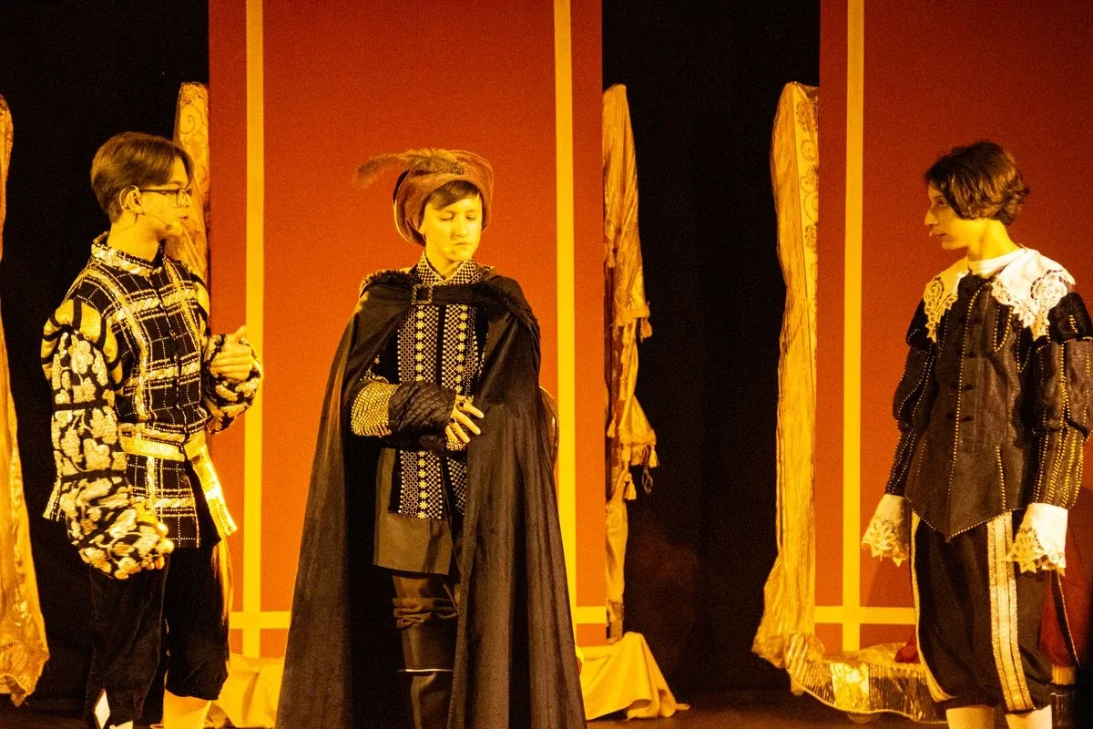 Spektakl teatralny pt. "Do hymnu powstań" odbył się w Ostrowi Mazowieckiej w Narodowy Dzień Niepodległości (zdjęcia)