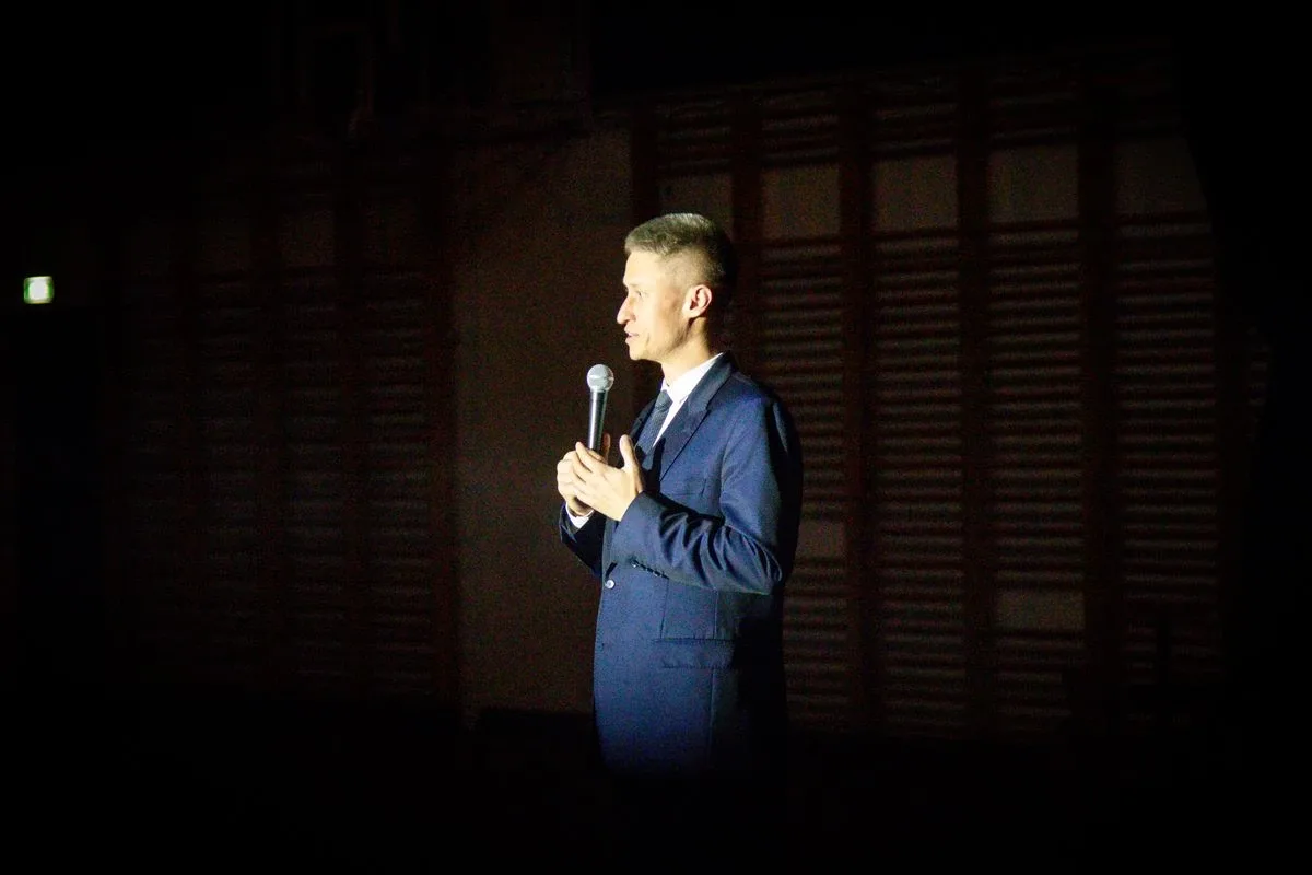 Spektakl teatralny pt. "Do hymnu powstań" odbył się w Ostrowi Mazowieckiej w Narodowy Dzień Niepodległości (zdjęcia)