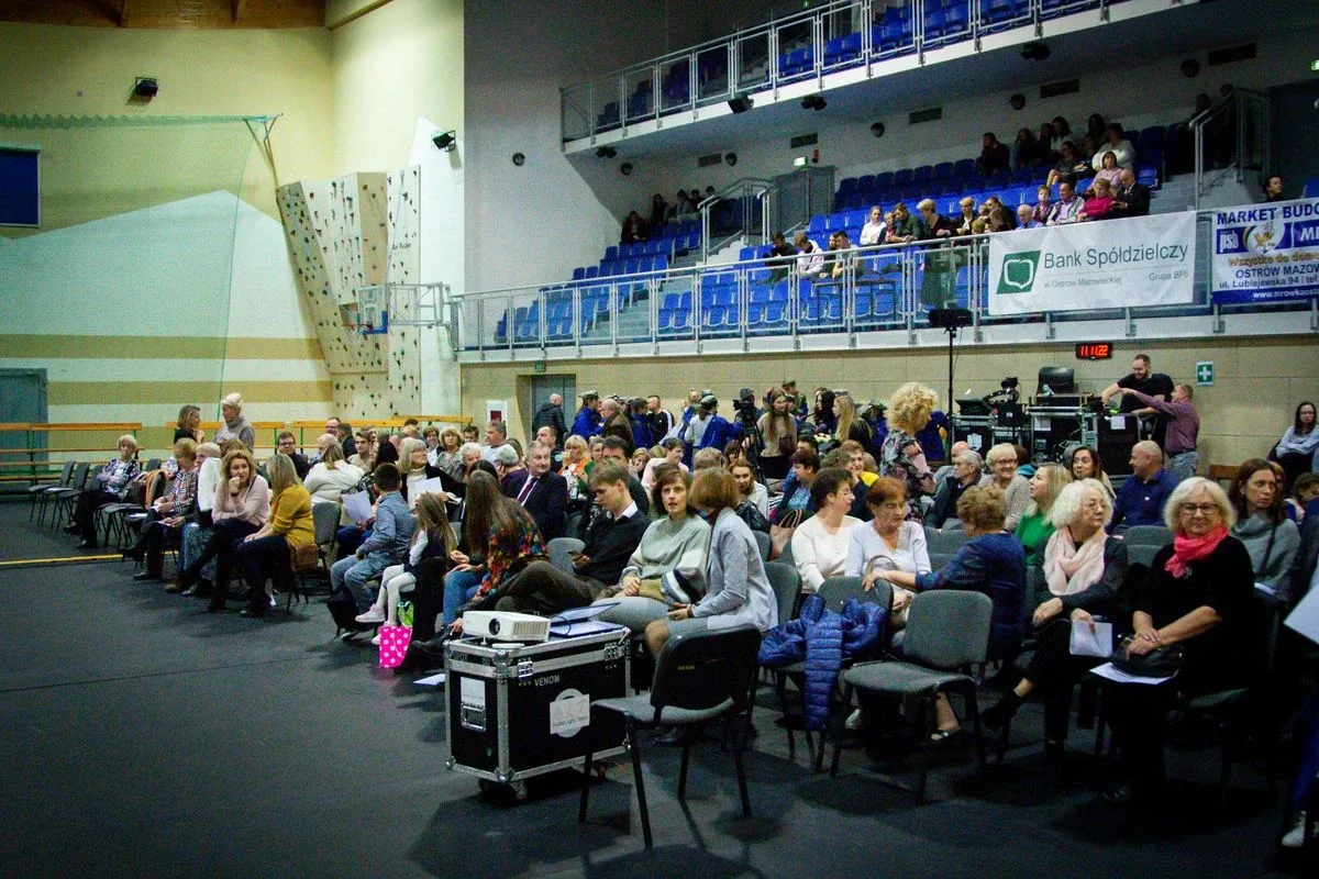 Spektakl teatralny pt. "Do hymnu powstań" odbył się w Ostrowi Mazowieckiej w Narodowy Dzień Niepodległości (zdjęcia)