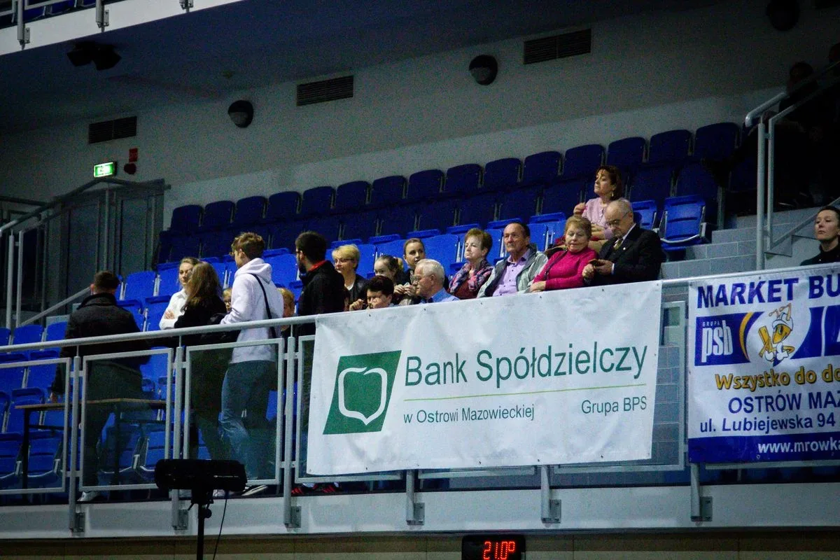 Spektakl teatralny pt. "Do hymnu powstań" odbył się w Ostrowi Mazowieckiej w Narodowy Dzień Niepodległości (zdjęcia)