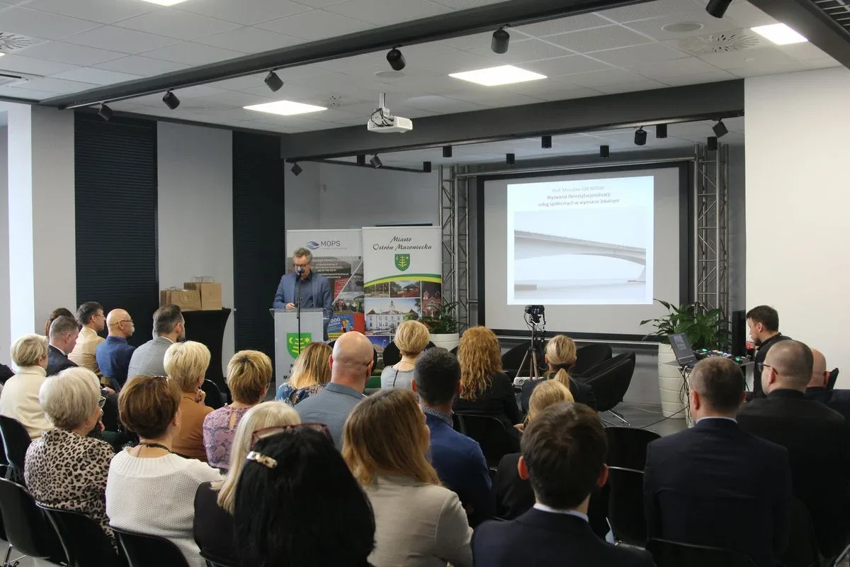 Inspirujące wykłady i rozmowy na konferencji pn. "Odpowiedzialni społecznie" (zdjęcia)