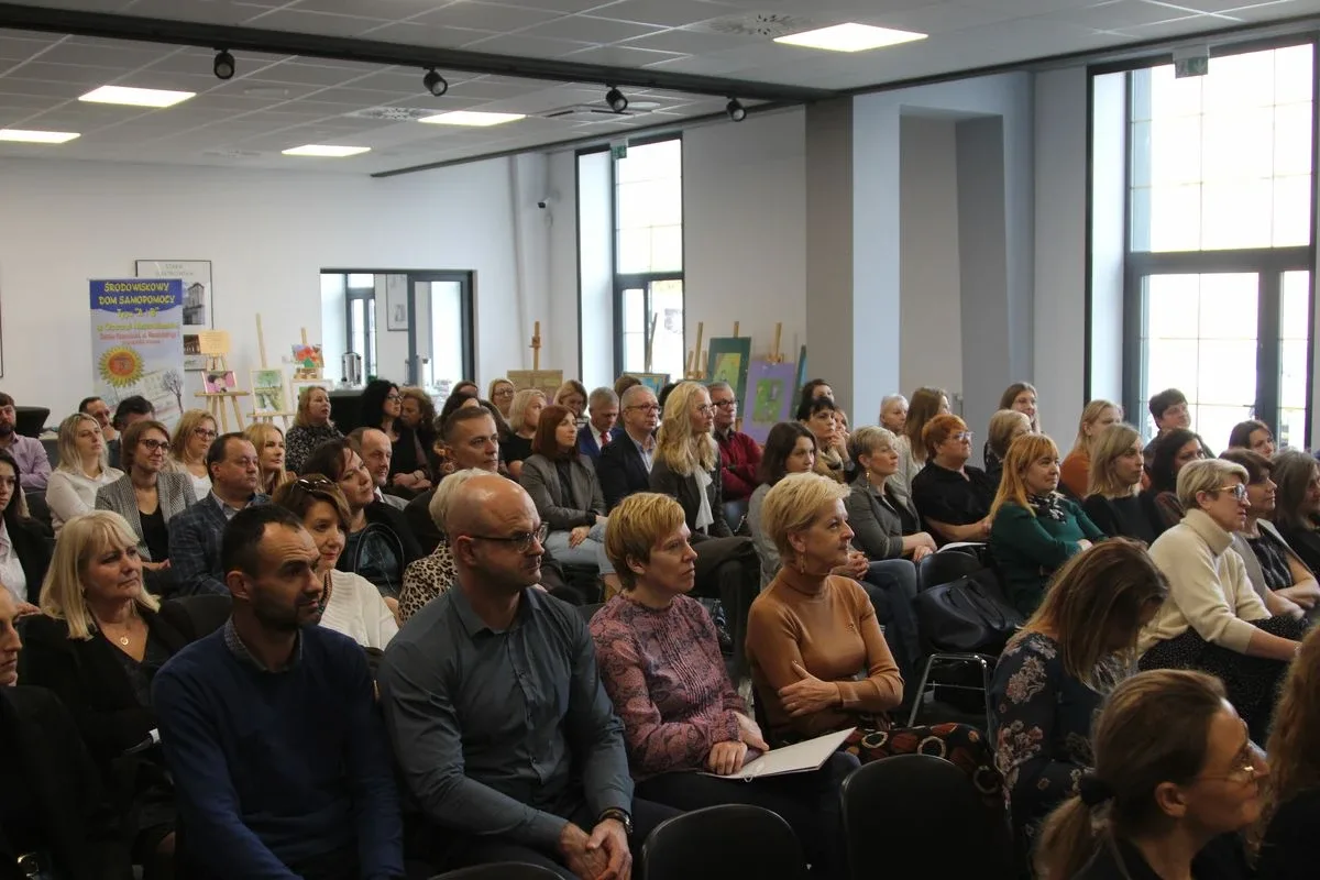 Inspirujące wykłady i rozmowy na konferencji pn. "Odpowiedzialni społecznie" (zdjęcia)