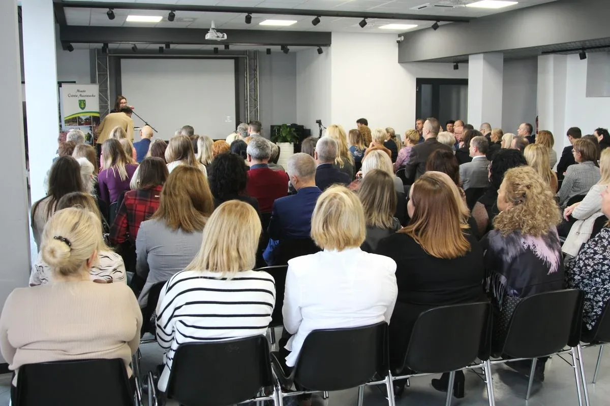 Inspirujące wykłady i rozmowy na konferencji pn. "Odpowiedzialni społecznie" (zdjęcia)