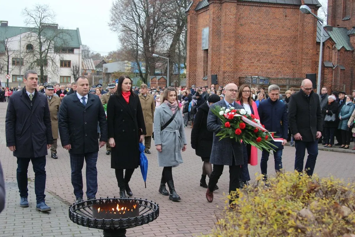 Uroczyste powiatowo-miejsko-gminne obchody Narodowego Święta Niepodległości w Ostrowi Mazowieckiej (zdjęcia, wideo)