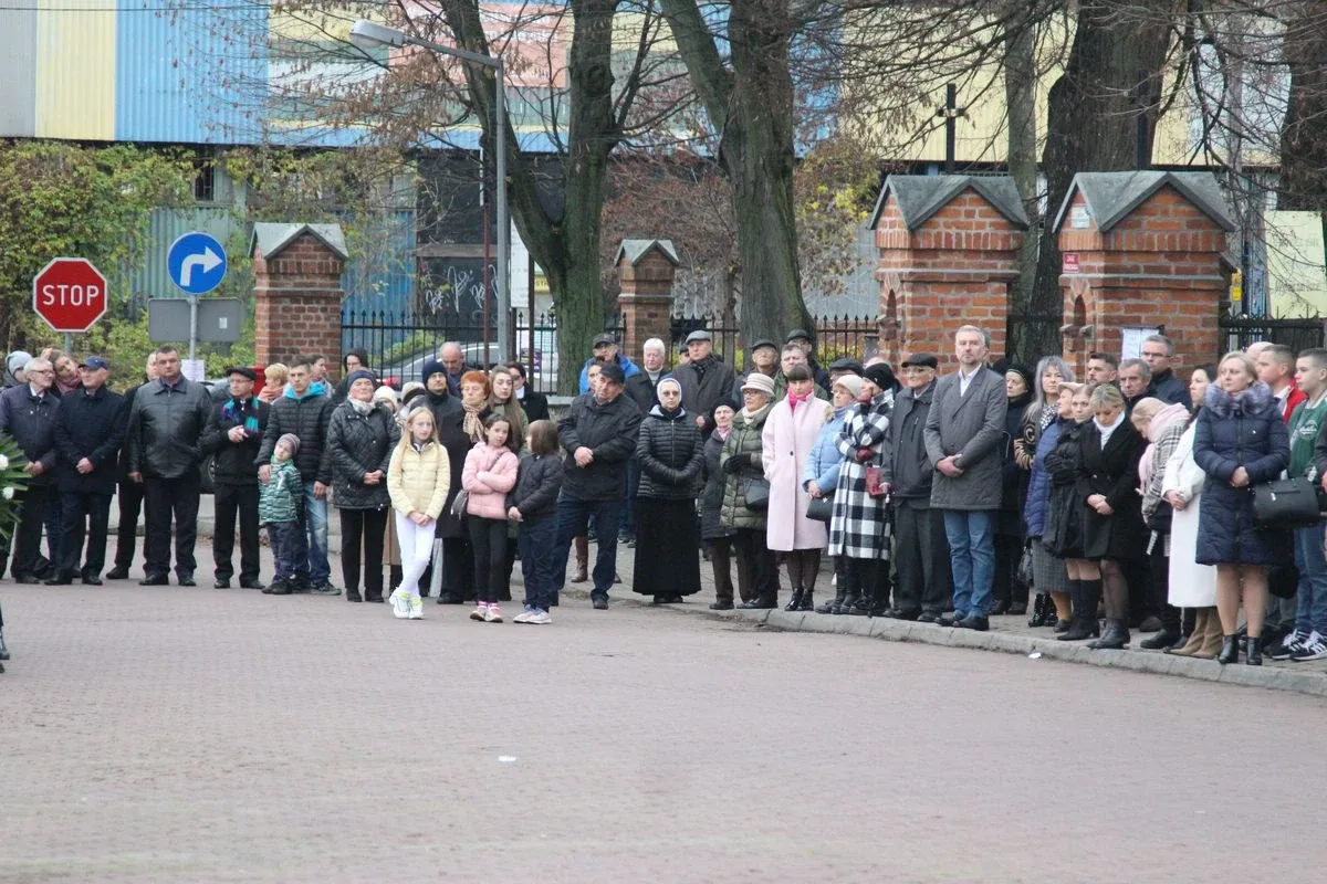 Uroczyste powiatowo-miejsko-gminne obchody Narodowego Święta Niepodległości w Ostrowi Mazowieckiej (zdjęcia, wideo)