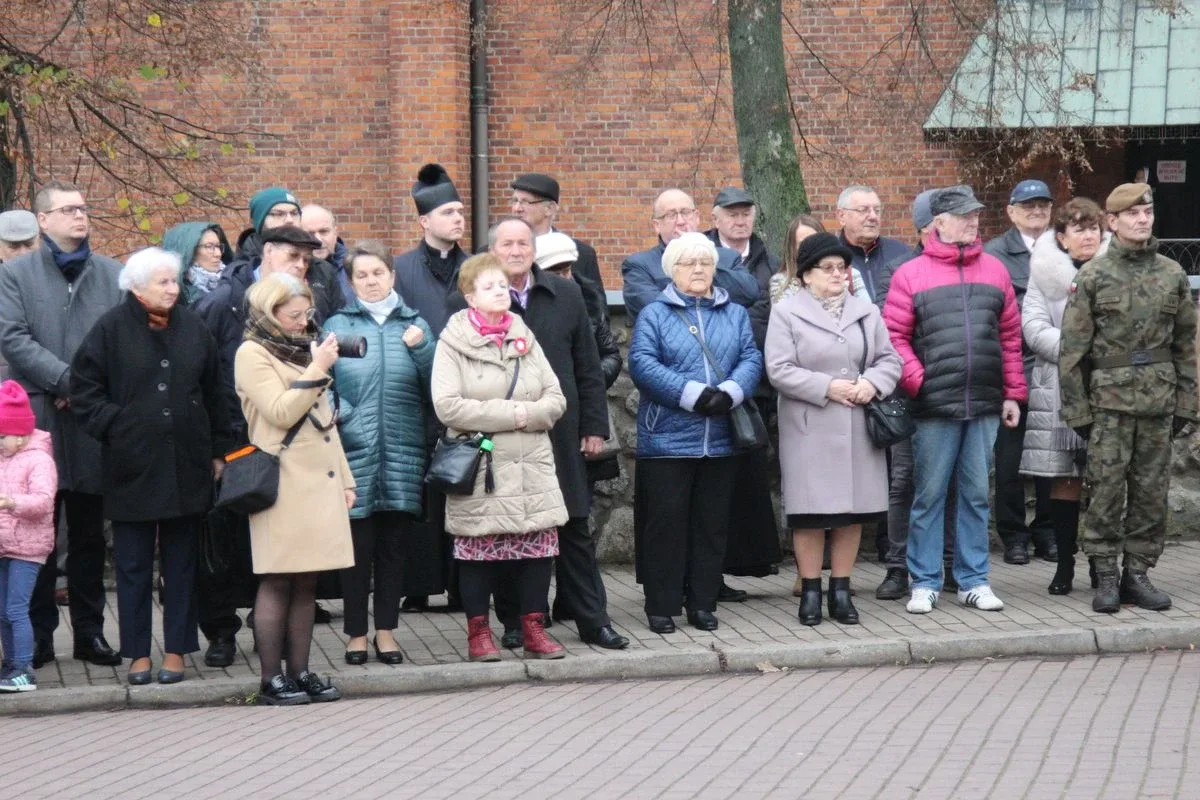 Uroczyste powiatowo-miejsko-gminne obchody Narodowego Święta Niepodległości w Ostrowi Mazowieckiej (zdjęcia, wideo)