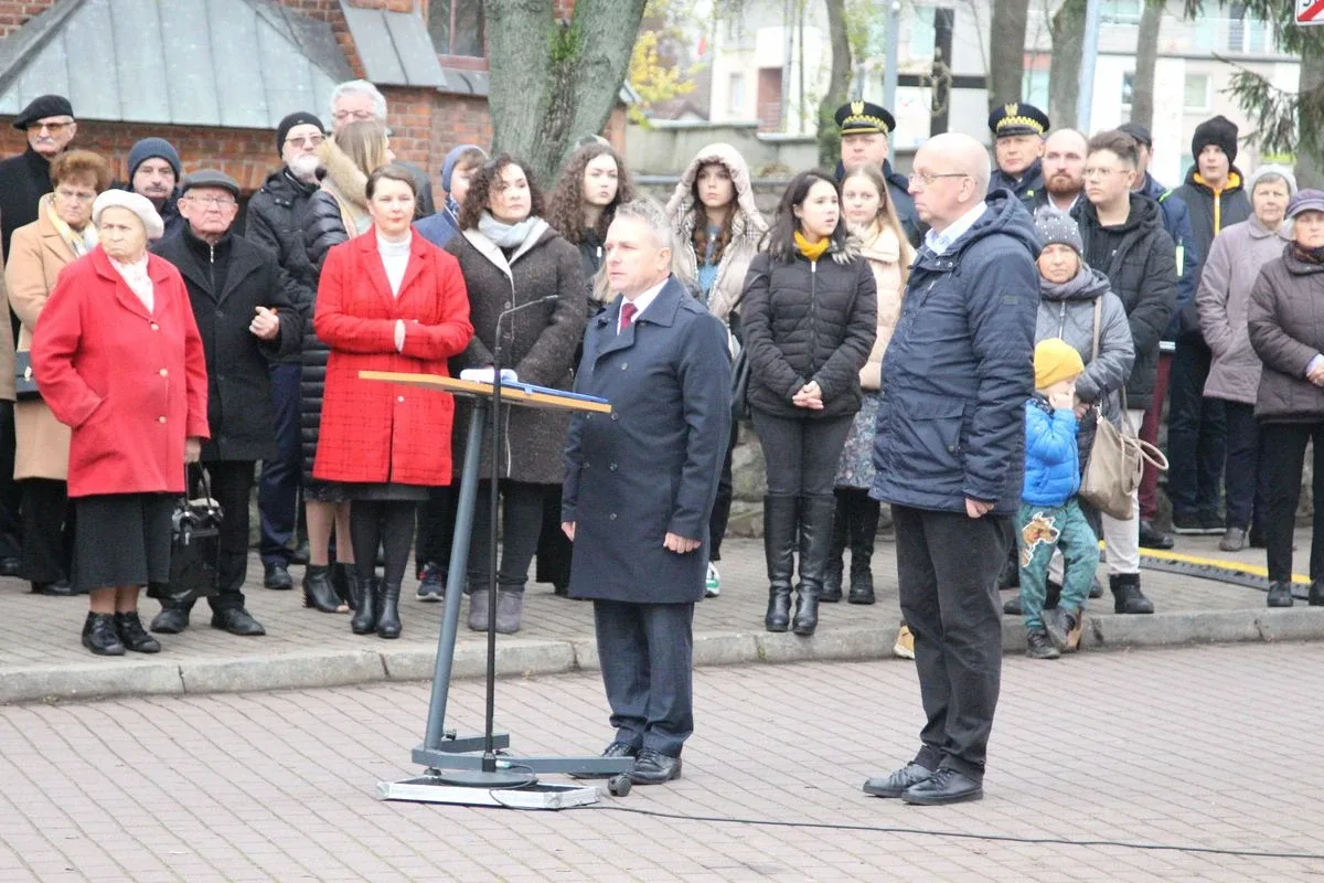 Uroczyste powiatowo-miejsko-gminne obchody Narodowego Święta Niepodległości w Ostrowi Mazowieckiej (zdjęcia, wideo)