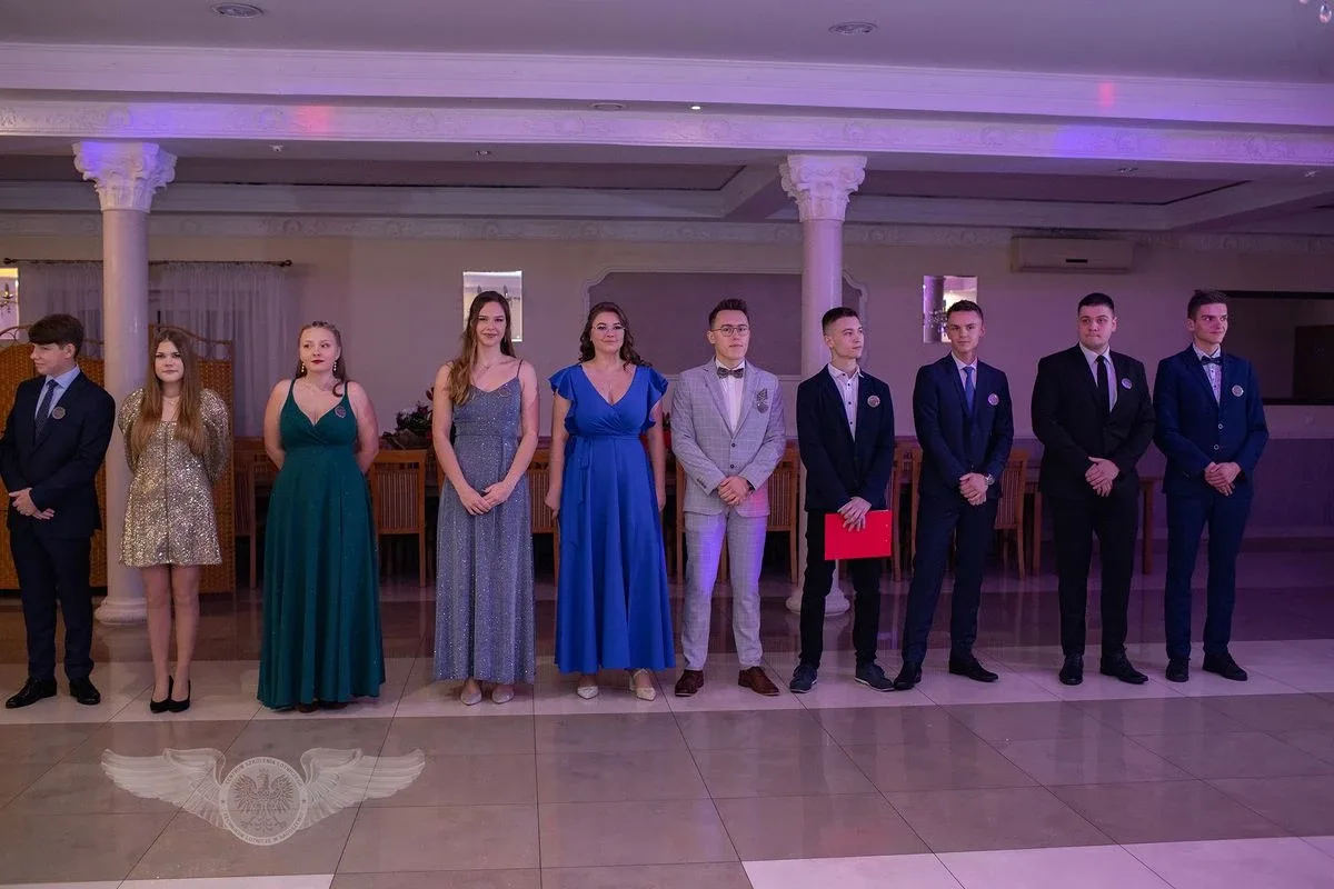CSL Technikum Lotnicze w Nagoszewie i pierwszy bal studniówkowy (zdjęcia)