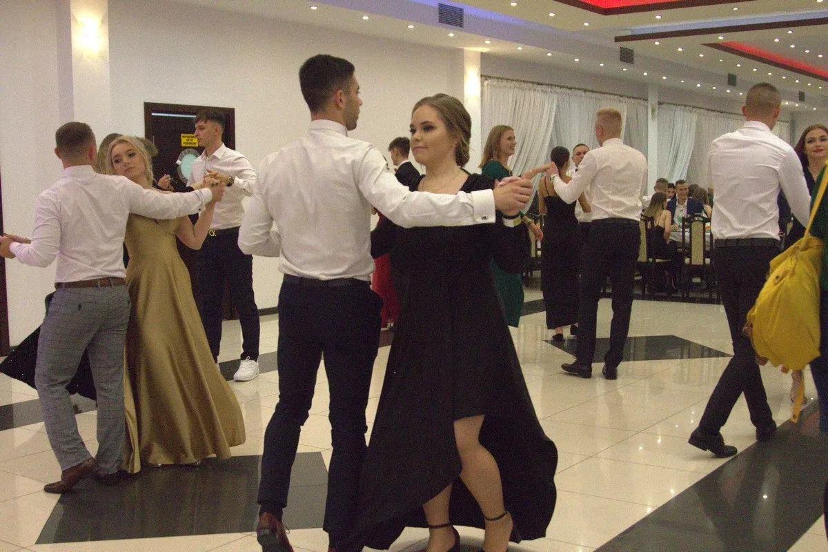 Studniówka maturzystów z "Rubinka" (zdjęcia, wideo)
