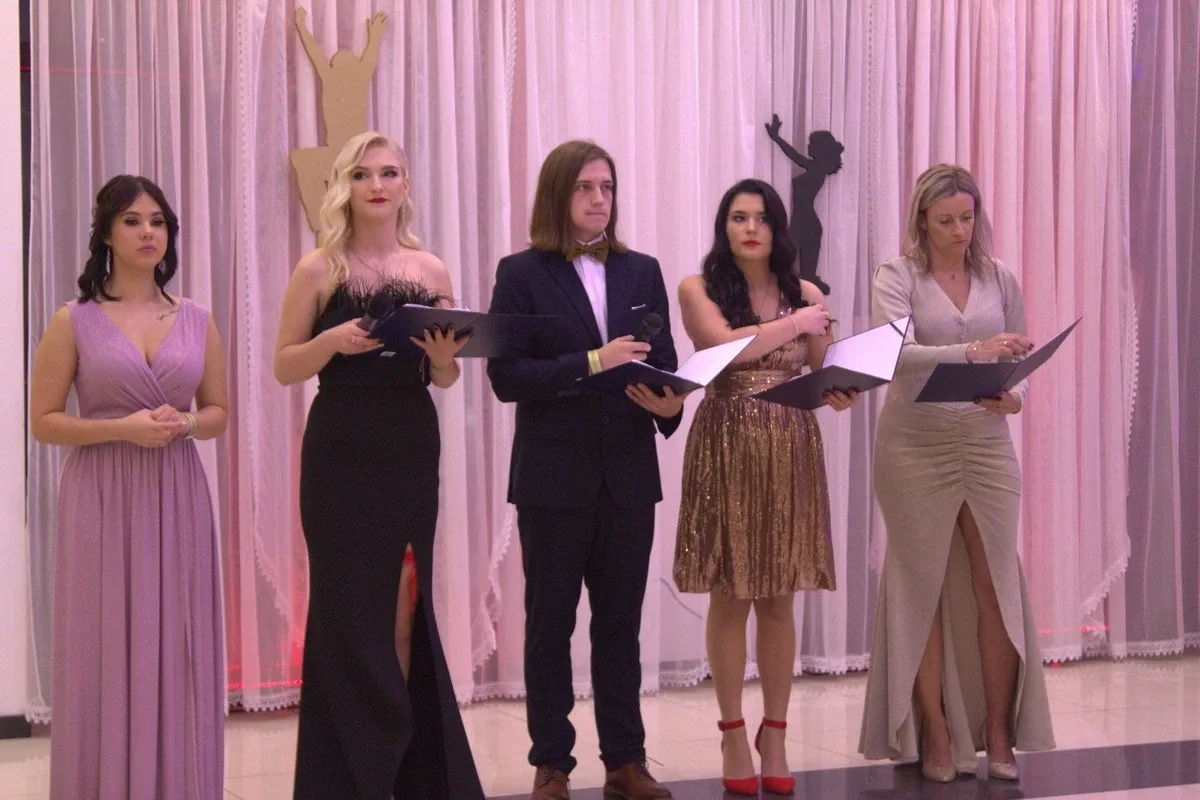 Studniówka maturzystów z "Rubinka" (zdjęcia, wideo)