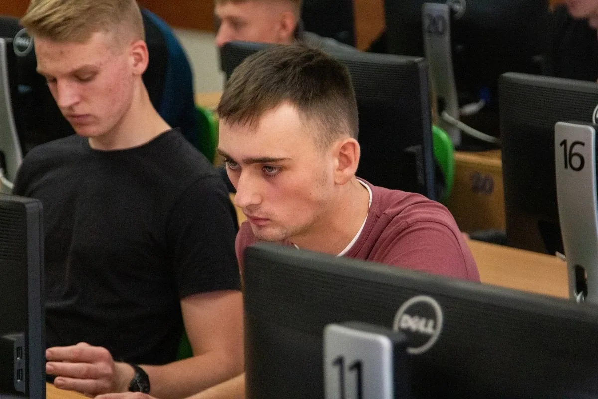 Uczniowie ZSCKR w Starym Lubiejewie podeszli do egzaminu kompetencji cyfrowych - IT Fitness Test (zdjęcia)