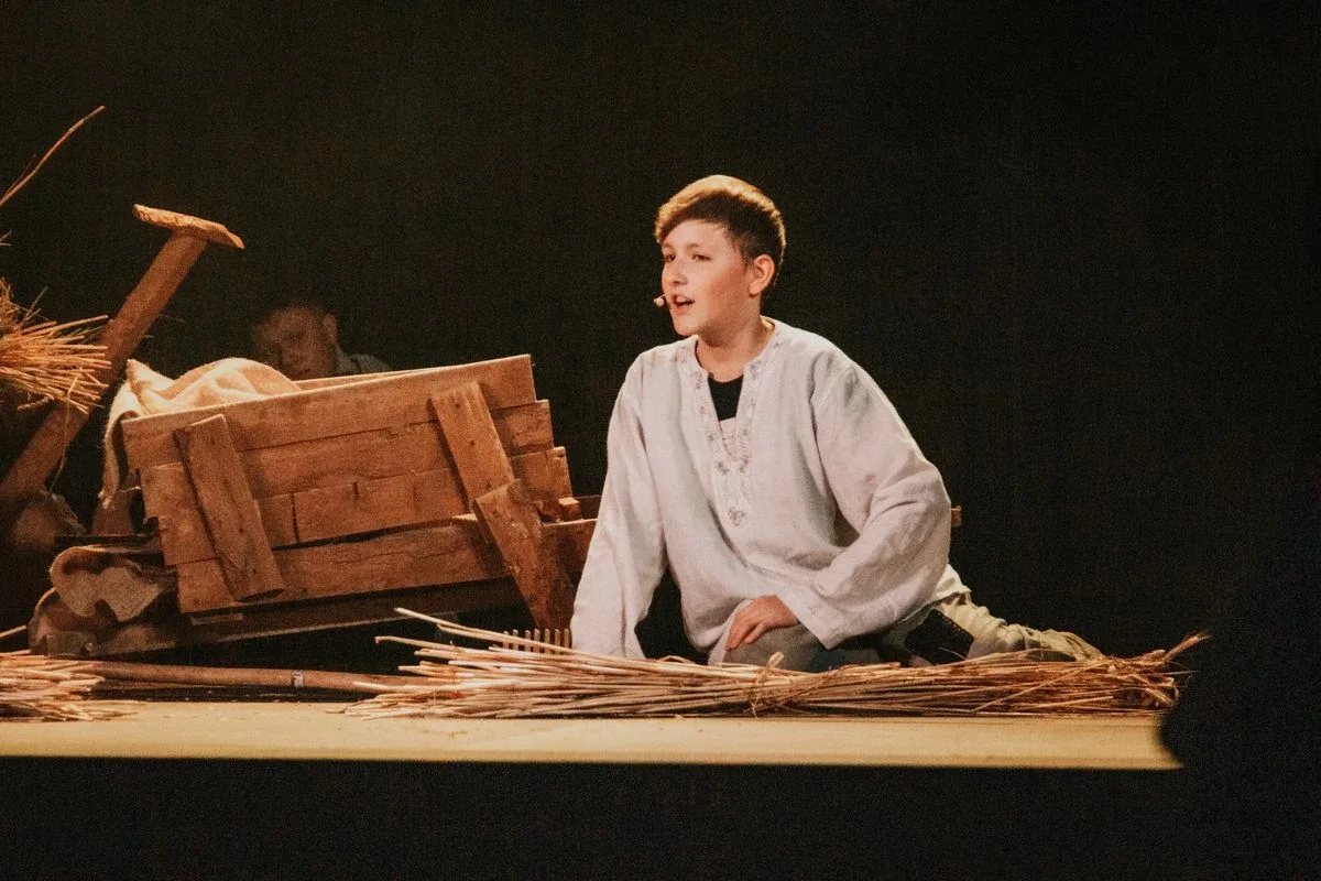 Spektakl teatralny pt. "Do hymnu powstań" w Broku zachwycił publiczność (zdjęcia, wideo) 