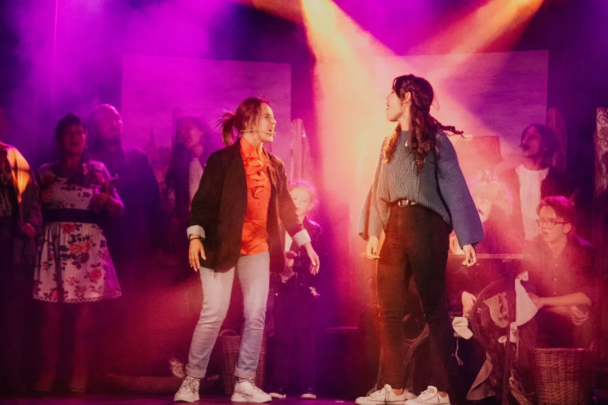 Spektakl teatralny pt. "Do hymnu powstań" w Broku zachwycił publiczność (zdjęcia, wideo) 