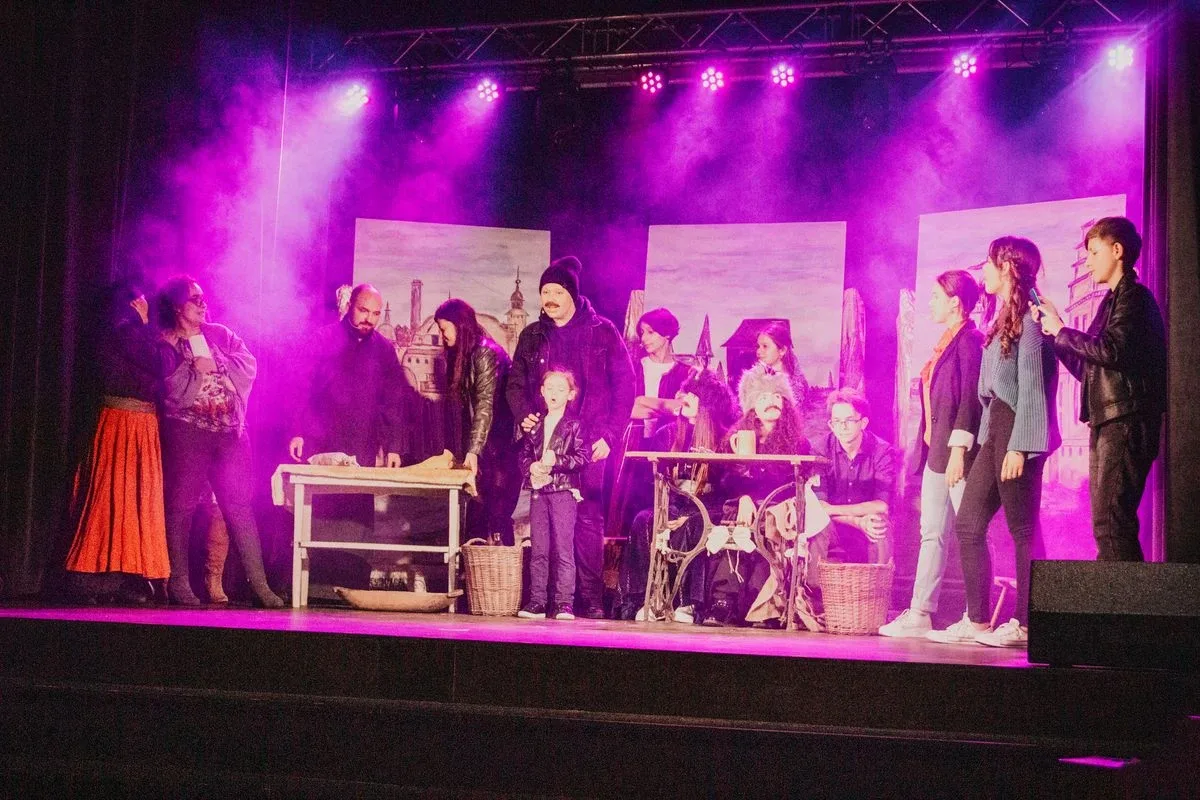 Spektakl teatralny pt. "Do hymnu powstań" w Broku zachwycił publiczność (zdjęcia, wideo) 
