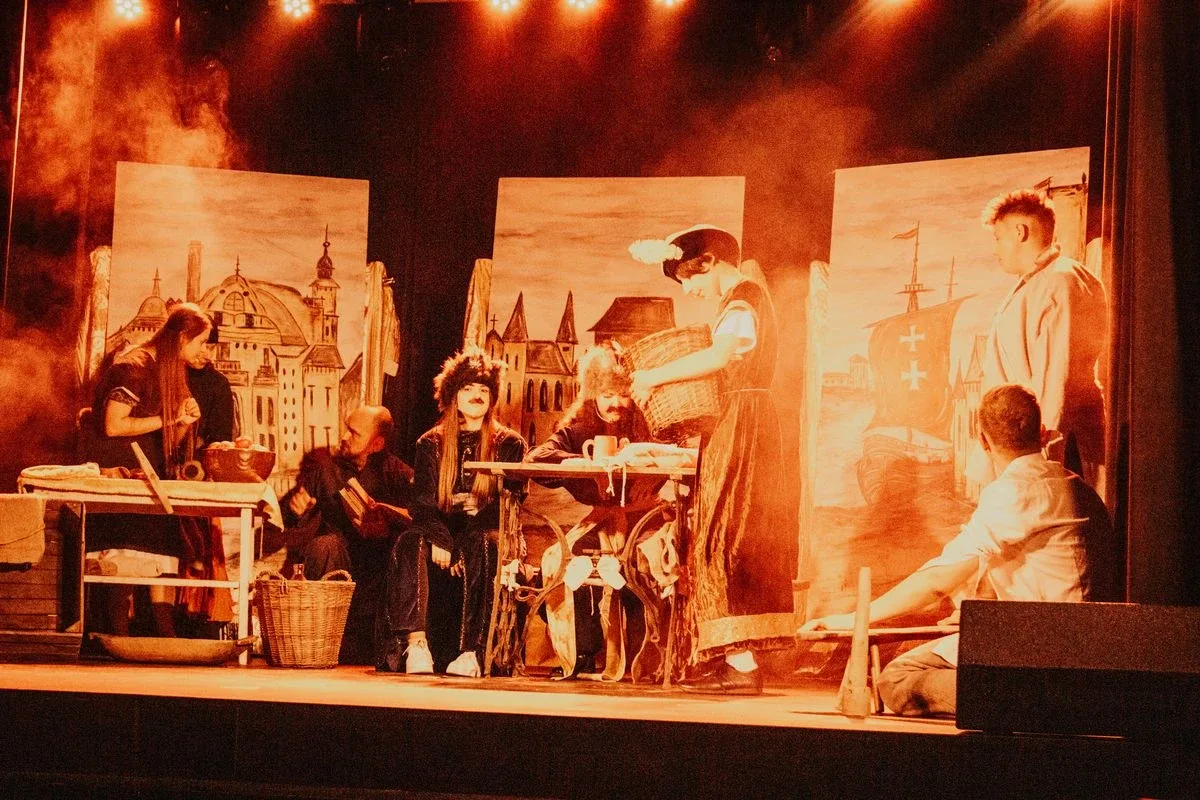 Spektakl teatralny pt. "Do hymnu powstań" w Broku zachwycił publiczność (zdjęcia, wideo) 