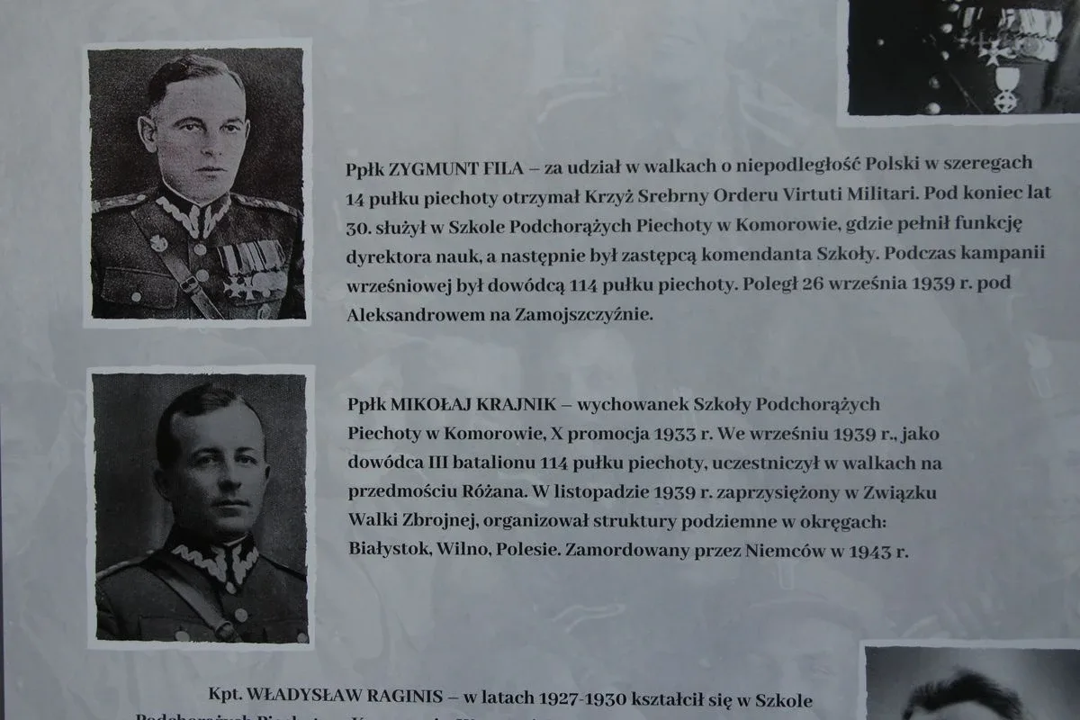Spotkanie z prof. Adamem Dobrońskim i otwarcie wystawy plenerowej pt. "Śladami Podchorążych" (zdjęcia)