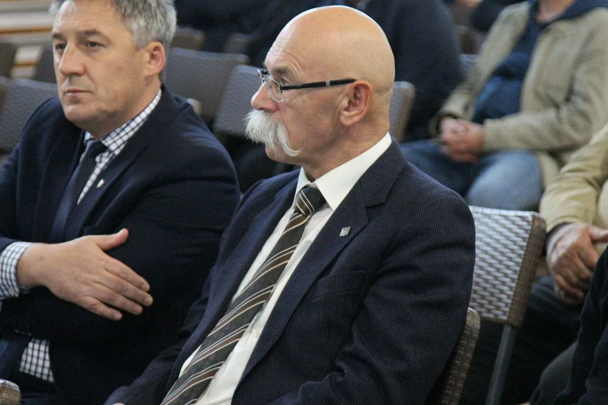 Minister Rolnictwa i Rozwoju Wsi Henryk Kowalczyk zawiedziony frekwencją na spotkaniu w Starym Lubiejewie (zdjęcia, wideo)