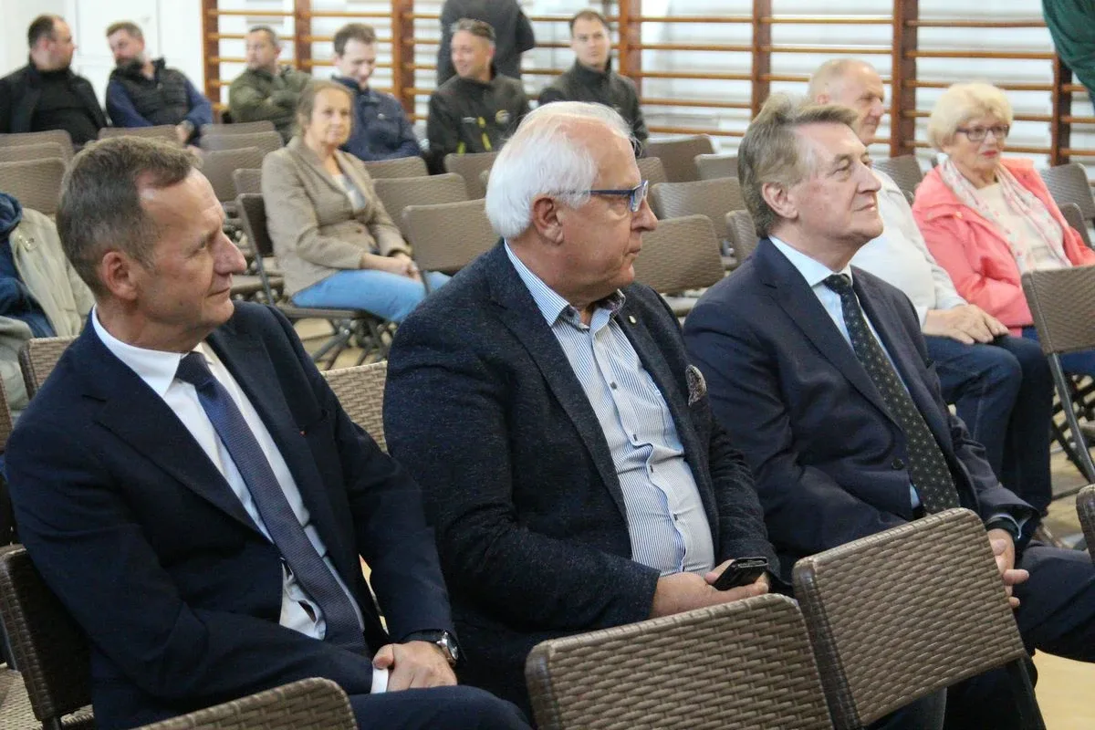 Minister Rolnictwa i Rozwoju Wsi Henryk Kowalczyk zawiedziony frekwencją na spotkaniu w Starym Lubiejewie (zdjęcia, wideo)