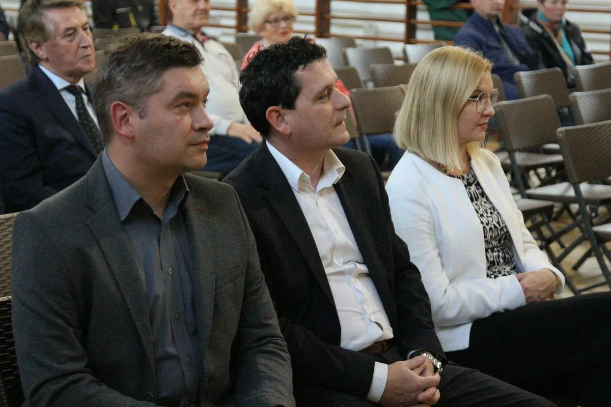 Minister Rolnictwa i Rozwoju Wsi Henryk Kowalczyk zawiedziony frekwencją na spotkaniu w Starym Lubiejewie (zdjęcia, wideo)
