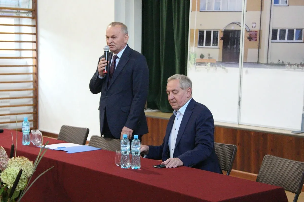 Minister Rolnictwa i Rozwoju Wsi Henryk Kowalczyk zawiedziony frekwencją na spotkaniu w Starym Lubiejewie (zdjęcia, wideo)