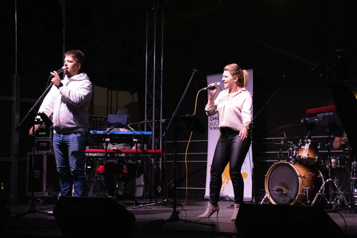 Kapela Eli, Side off Band oraz zespół Topky pożegnali lato w Bogutach-Piankach! (zdjęcia, wideo)
