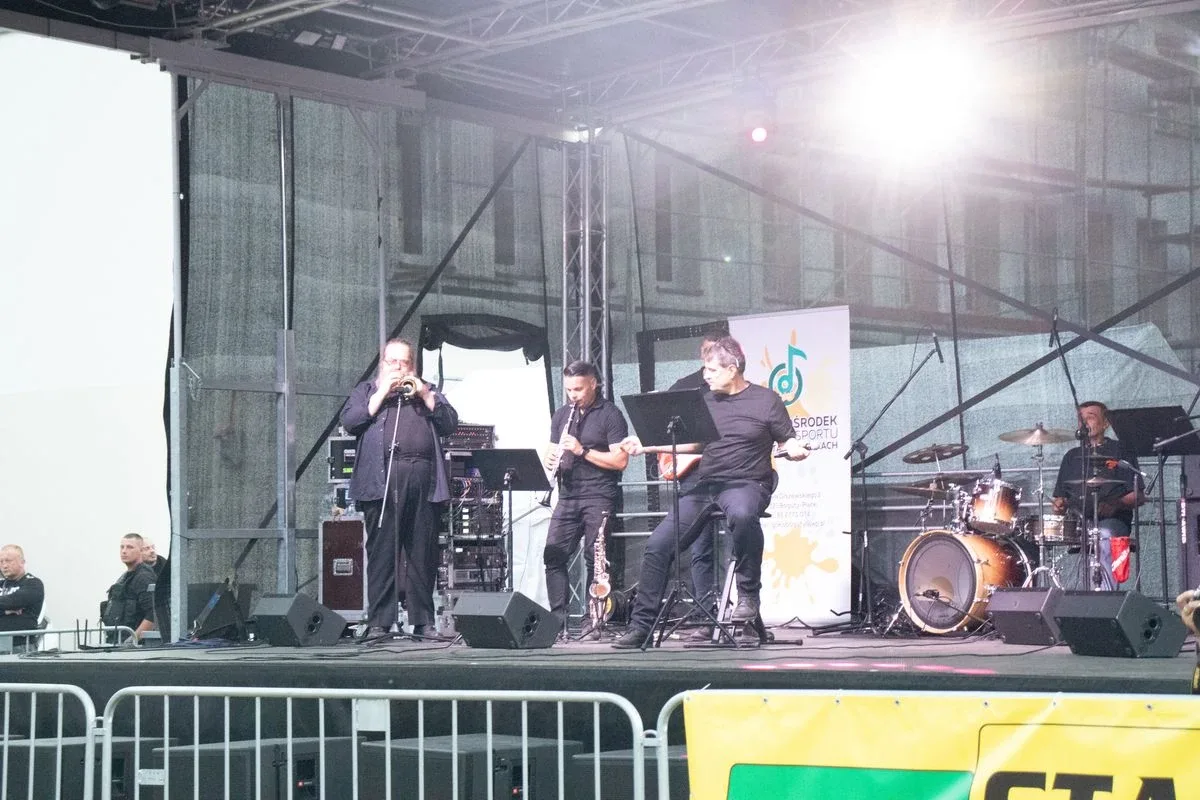 Kapela Eli, Side off Band oraz zespół Topky pożegnali lato w Bogutach-Piankach! (zdjęcia, wideo)