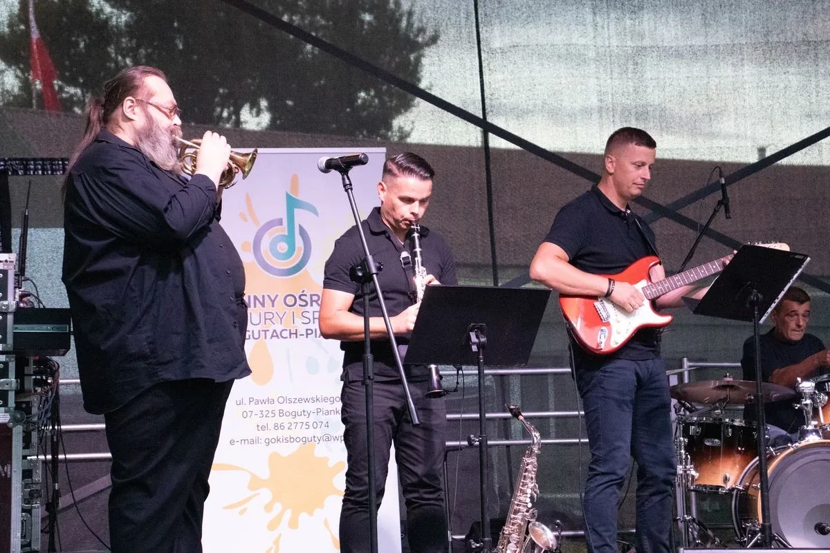Kapela Eli, Side off Band oraz zespół Topky pożegnali lato w Bogutach-Piankach! (zdjęcia, wideo)