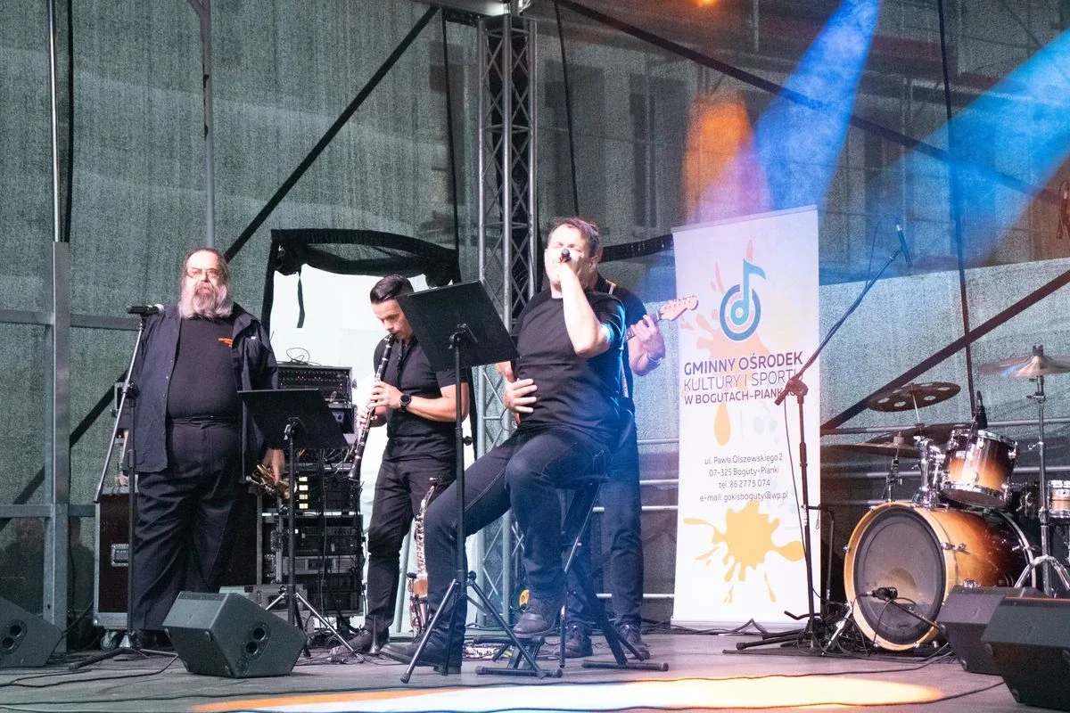 Kapela Eli, Side off Band oraz zespół Topky pożegnali lato w Bogutach-Piankach! (zdjęcia, wideo)