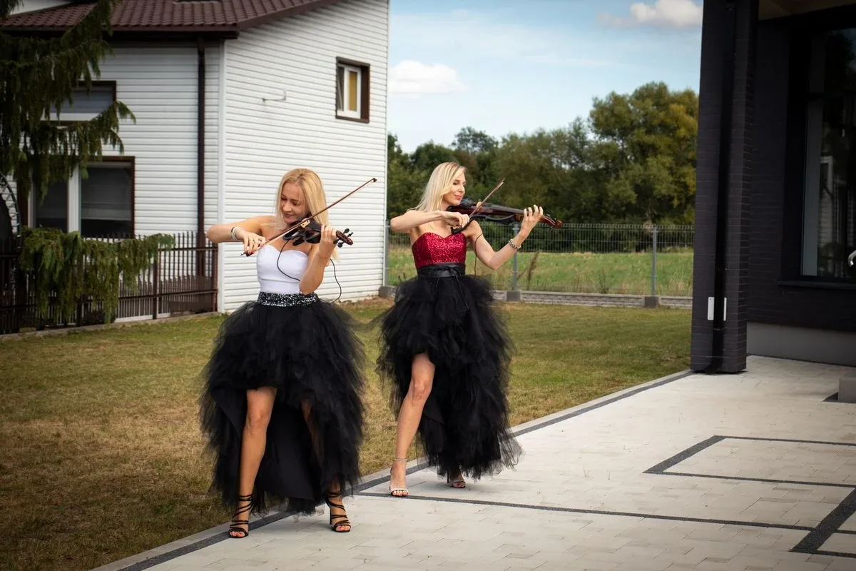 VI Narodowe Czytanie "Ballad i romansów" Adama Mickiewicza w Wąsewie. Organizatorzy przygotwali muzyczną niespodziankę! (zdjęcia)
