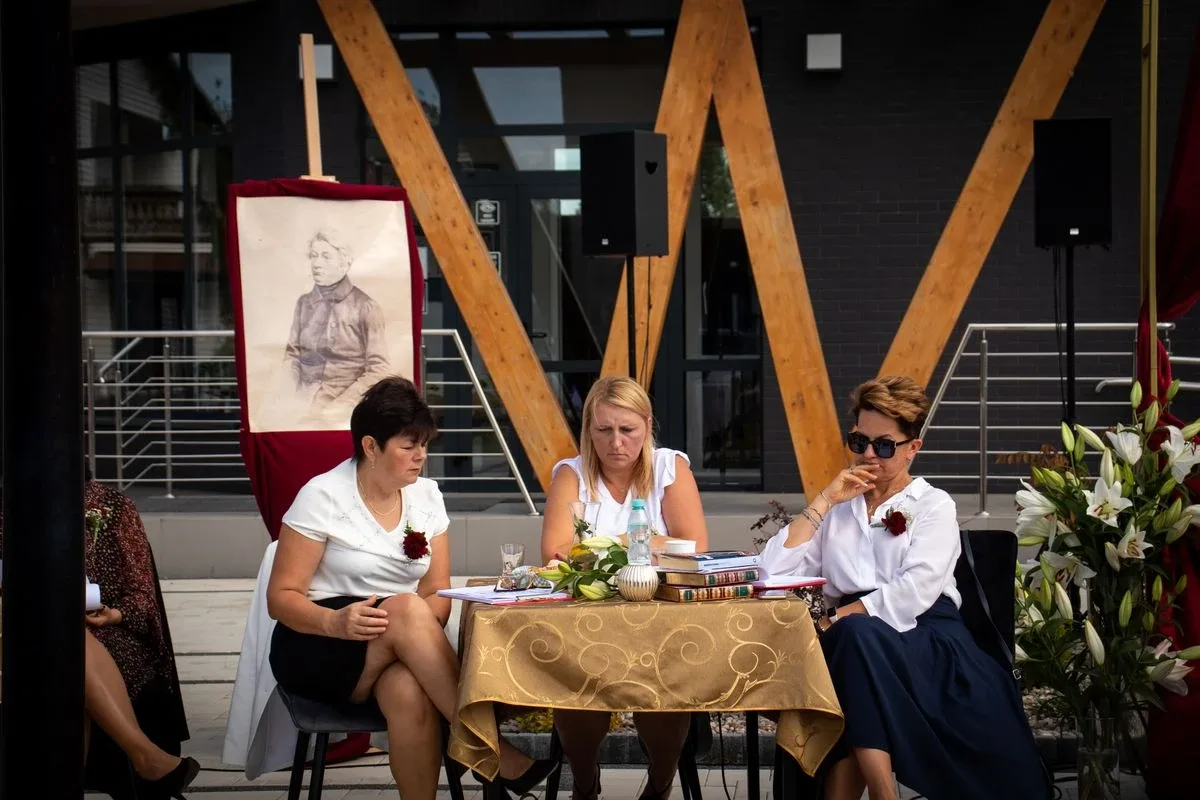 VI Narodowe Czytanie "Ballad i romansów" Adama Mickiewicza w Wąsewie. Organizatorzy przygotwali muzyczną niespodziankę! (zdjęcia)