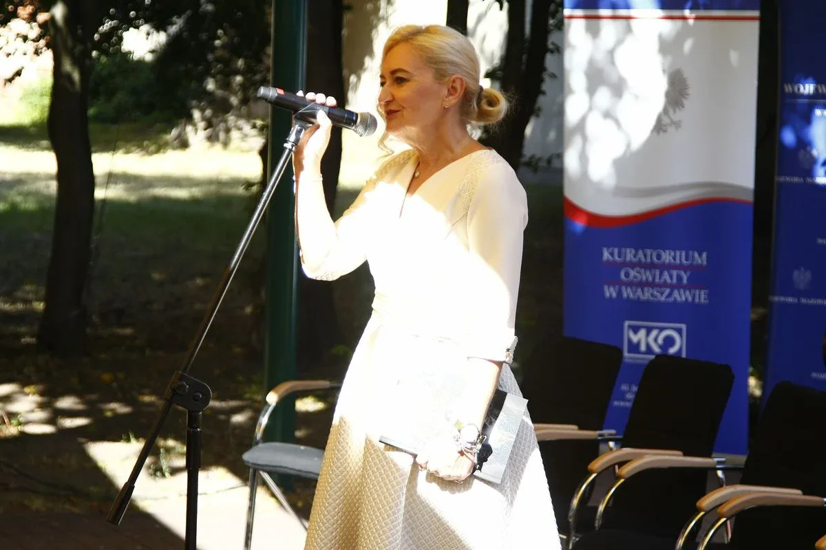 Narodowe Czytanie z Wojewodą Mazowieckim oraz Mazowieckim Kuratorem Oświaty w Letnim Ogrodzie! (zdjęcia, wideo)