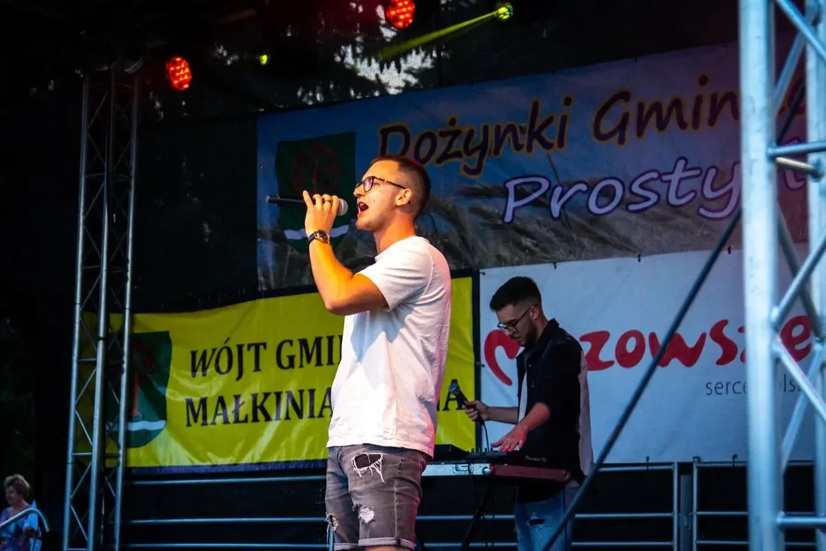 Koncert zespołu Chillout na Dożynkach Gminno-Parafialnych w Prostyni (zdjęcia, wideo)
