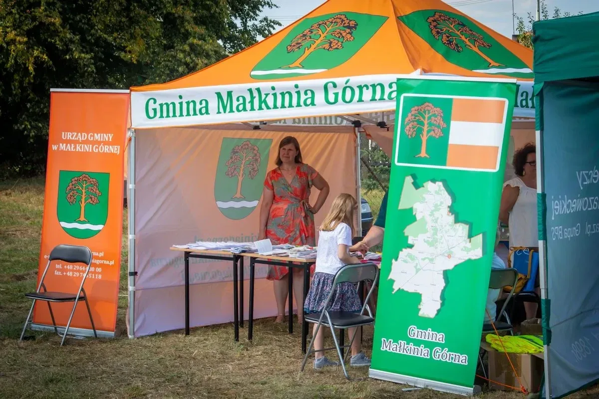 Artyści zaprezentowali swoje utwory na Dożynkach Gminno-Parafialnych w Prostyni (zdjęcia, wideo) 