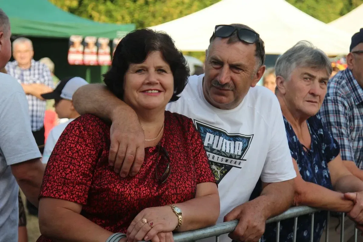 Koncerty zespołów na XXI Dniach Kukurydzy w Andrzejewie. Artyści zachwycili publikę swoimi występami (zdjęcia, wideo)