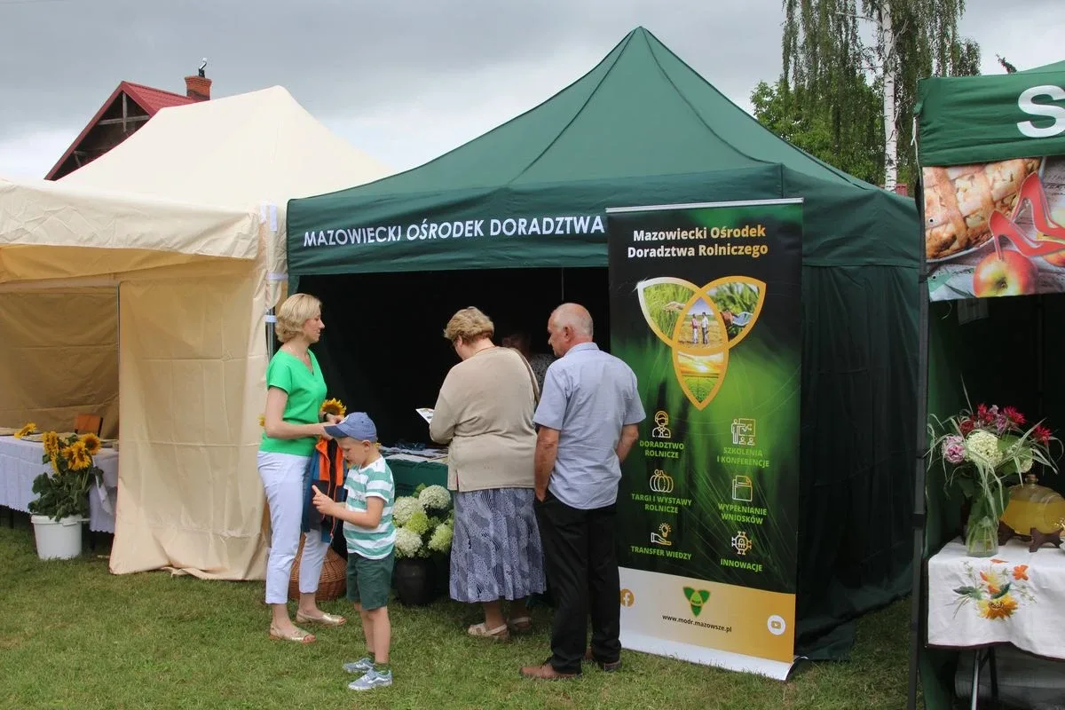 Oficjalne otwarcie Festiwalu Kół Gospodyń Wiejskich w Bogutach-Piankach (zdjęcia, wiedo)