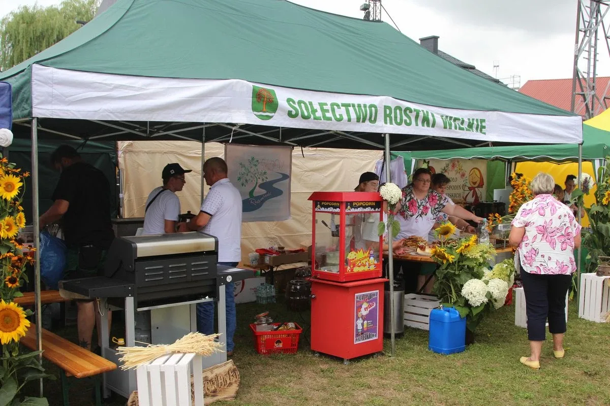Oficjalne otwarcie Festiwalu Kół Gospodyń Wiejskich w Bogutach-Piankach (zdjęcia, wiedo)