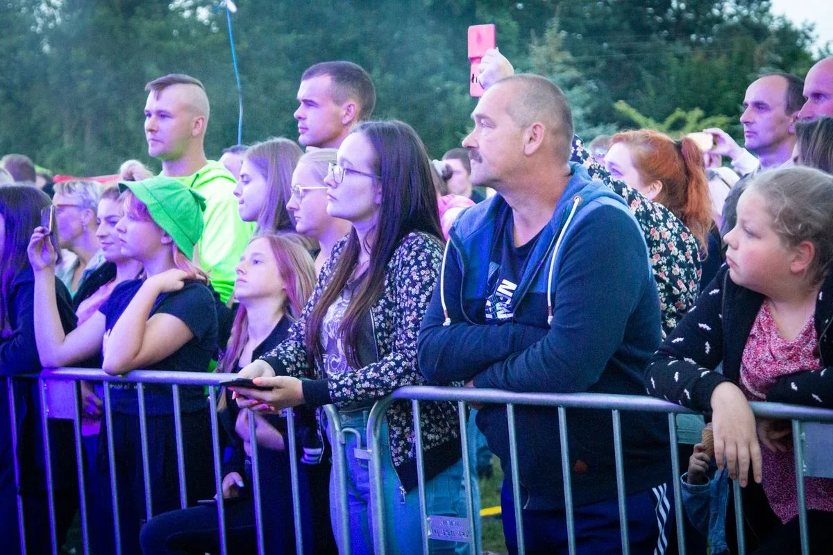 Koncerty zespołów na Pikniku Rodzinnym w Nurze - pojawiły się same największe hity! (zdjęcia, wideo)